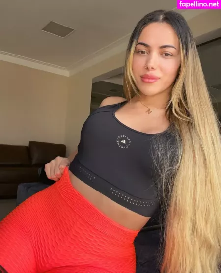 Emily Narizinho OnlyFans Thumbnail #LV1CIC9FpX