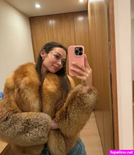Emily Oberg OnlyFans Thumbnail #7qjIT7p6Cq
