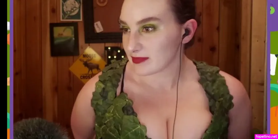 Emily Orr OnlyFans Thumbnail #YD4pVLpxcA