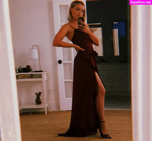 Emily Osment OnlyFans Thumbnail #NMY3rfoI4r