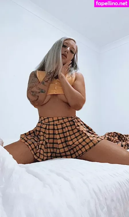 Emily Paul OnlyFans Thumbnail #8qQE8oh8OU