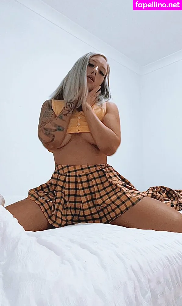 __emilypaull__, emilypaullofficial Nude Leaked OnlyFans Photo #8qQE8oh8OU