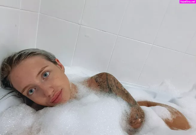 Emily Paul OnlyFans Thumbnail #o3K4q7t5Iv