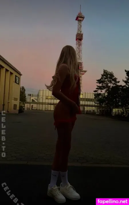 Emily Peperoni OnlyFans Thumbnail #86Qa7RGn7n