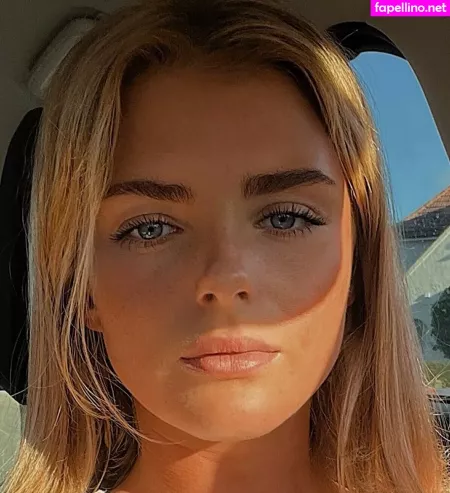 Emily Pool OnlyFans Thumbnail #VSHuZTHUPF
