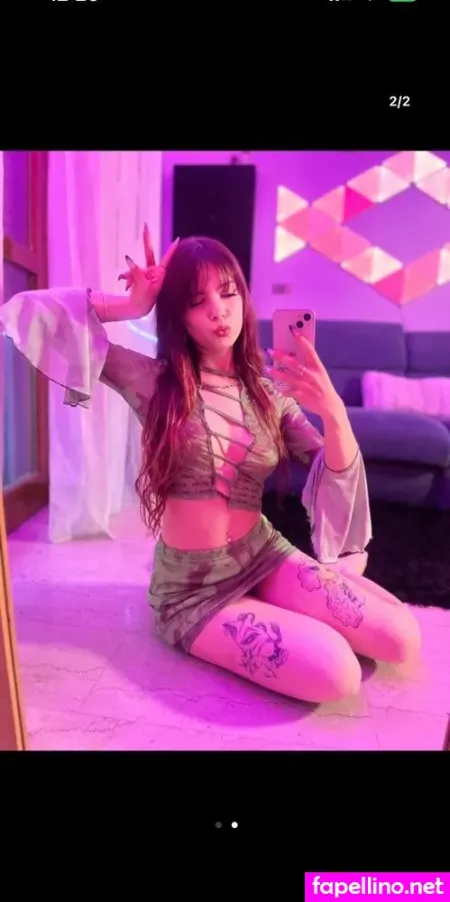 Emily Raeee Main Profile Photo