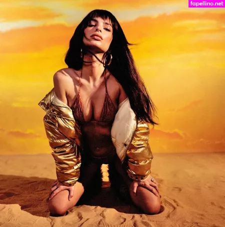 Emily Ratajkowski OnlyFans Thumbnail #FWD0r1TdzB