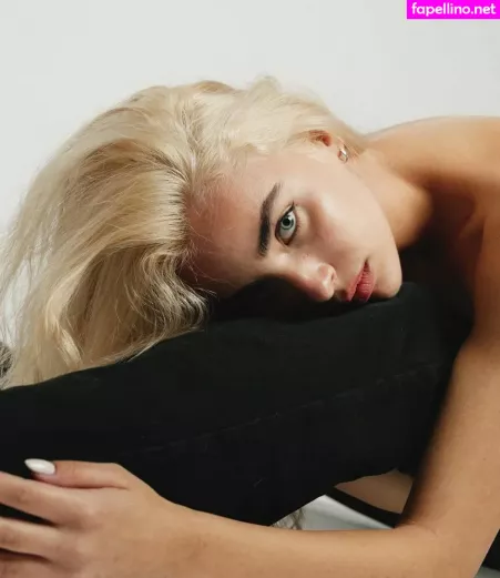 Emily Rinchita OnlyFans Thumbnail #0f3cIAqNNA