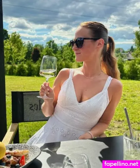 Emily Rose 4 OnlyFans Thumbnail #nlyxJ2edJQ