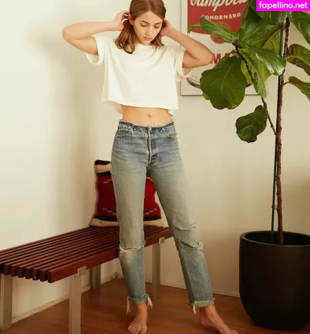 Emily Rudd OnlyFans Thumbnail #DiaH3bkbJl