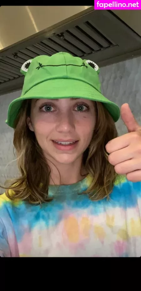 Emily Rudd OnlyFans Thumbnail #NdmHgG5FZd