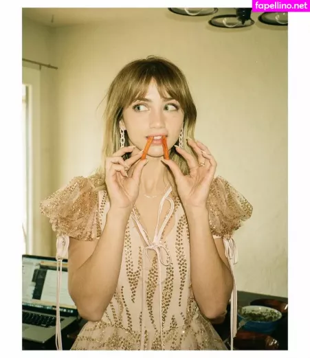 Emily Rudd OnlyFans Thumbnail #SMOWW8p6Ad