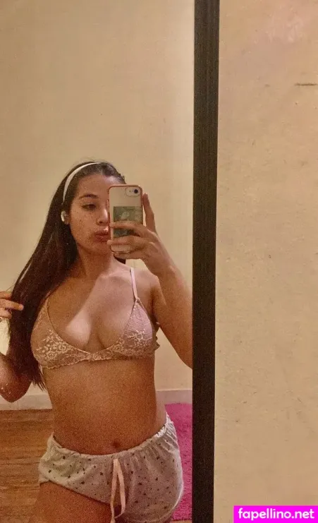 Emily Schiera OnlyFans Thumbnail #YhliCbS2Ky