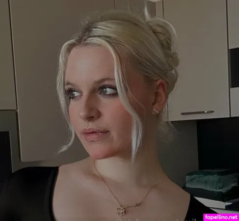 Emily Schwarz OnlyFans Thumbnail #byG2LNYM4V