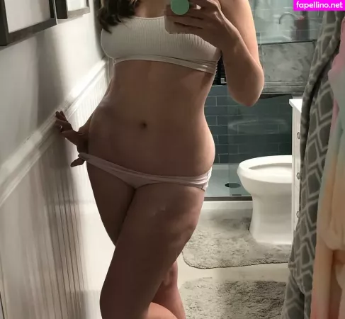 Emily Sequoia OnlyFans Thumbnail #AJnfvcmV0p