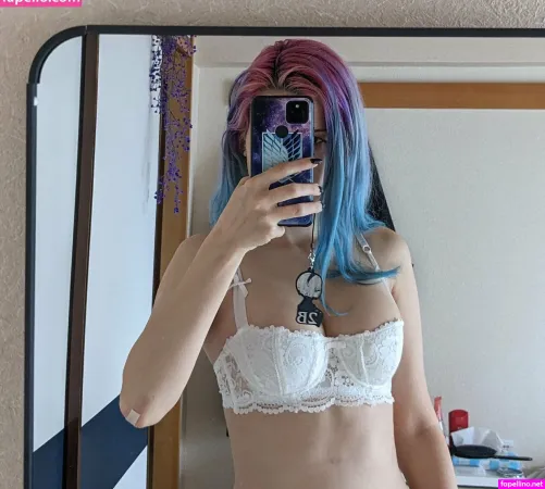 Emily Skariani OnlyFans Thumbnail #B5UD7z6g7y