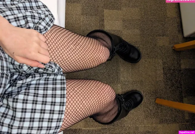 Emily Skariani OnlyFans Thumbnail #SeMZcenZUE