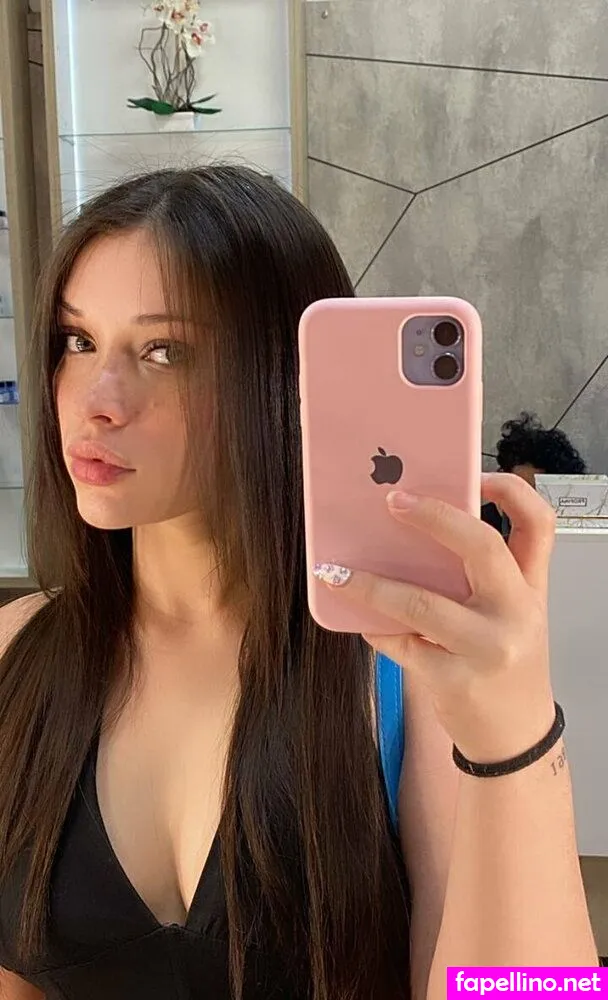 emily.storm, emmariestorm Nude Leaked OnlyFans Photo #8oMCeSlzOm