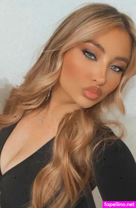 Emily T OnlyFans Thumbnail #9FzfaNiI7J