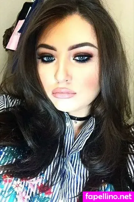 Emily T OnlyFans Thumbnail #xoPqzJdSrm