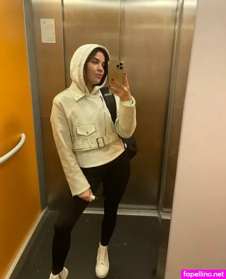 Emily Thompson OnlyFans Thumbnail #5HD6Nk58o8