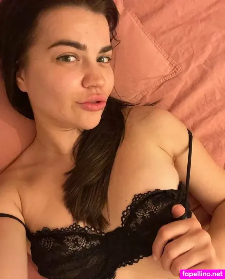 Emily Thompson OnlyFans Thumbnail #JMlZXXxckF