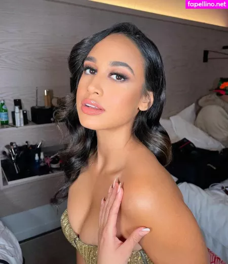 Emily Tosta OnlyFans Thumbnail #IeZeypESLR
