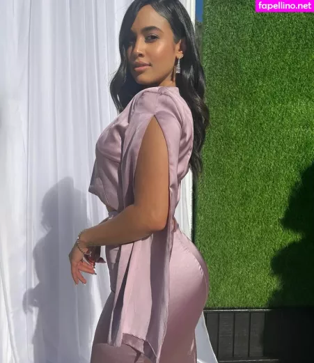 Emily Tosta OnlyFans Thumbnail #Lf7nRLnsdV