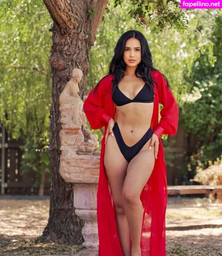 Emily Tosta OnlyFans Thumbnail #qw3mwcgntr