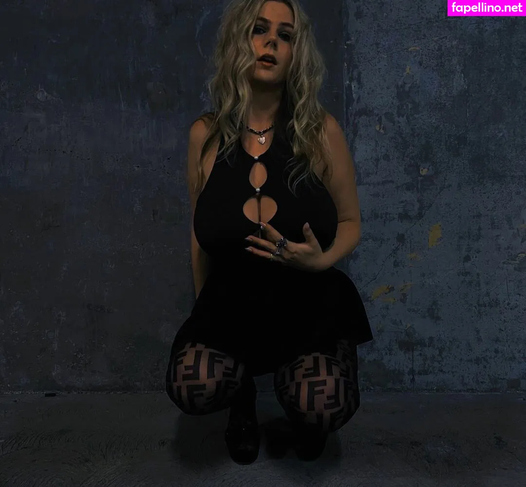 emilyluvv69, emilyvofficial Nude Leaked OnlyFans Photo #if3xzIfEd8