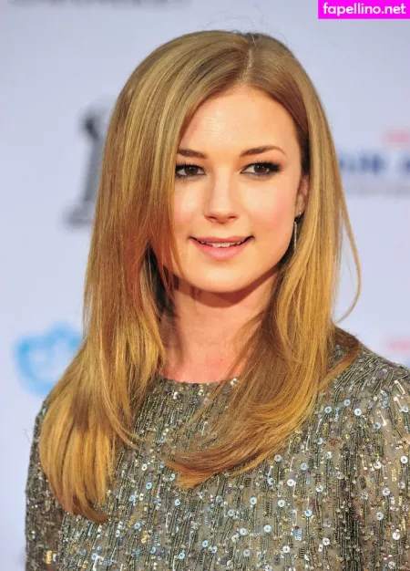 Emily Vancamp OnlyFans Thumbnail #6N1hKU7EBe