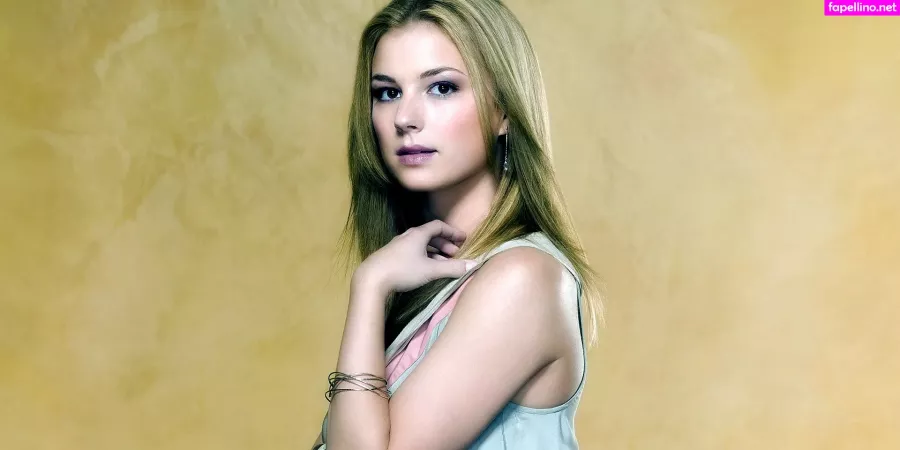 Emily Vancamp OnlyFans Thumbnail #kJth647nBc