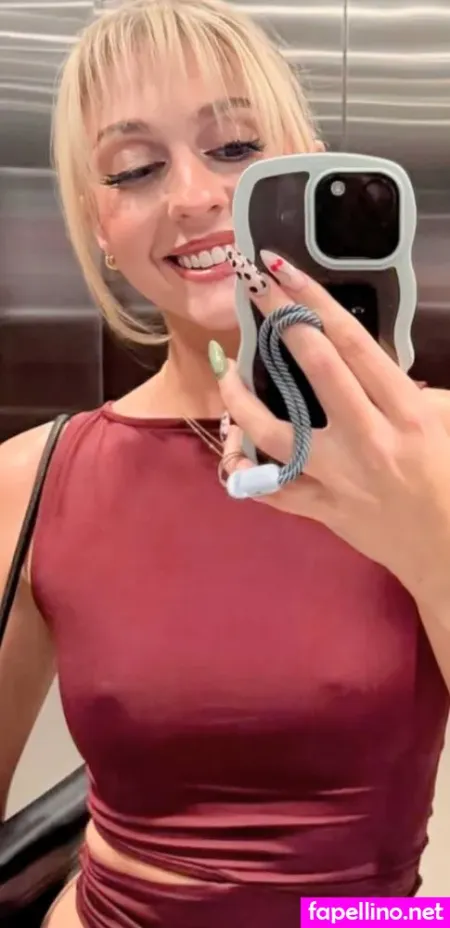 Emily Wallbank OnlyFans Thumbnail #0a2Ve0Smgl