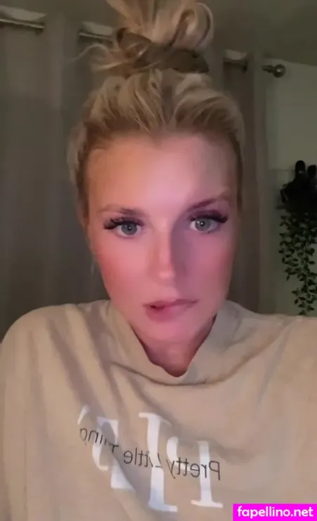 Emily Walters 25 OnlyFans Thumbnail #WRi3cPUzPy