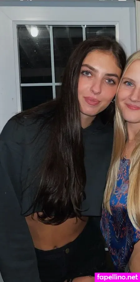 Emily Weiland OnlyFans Thumbnail #D4O5WJqKsg