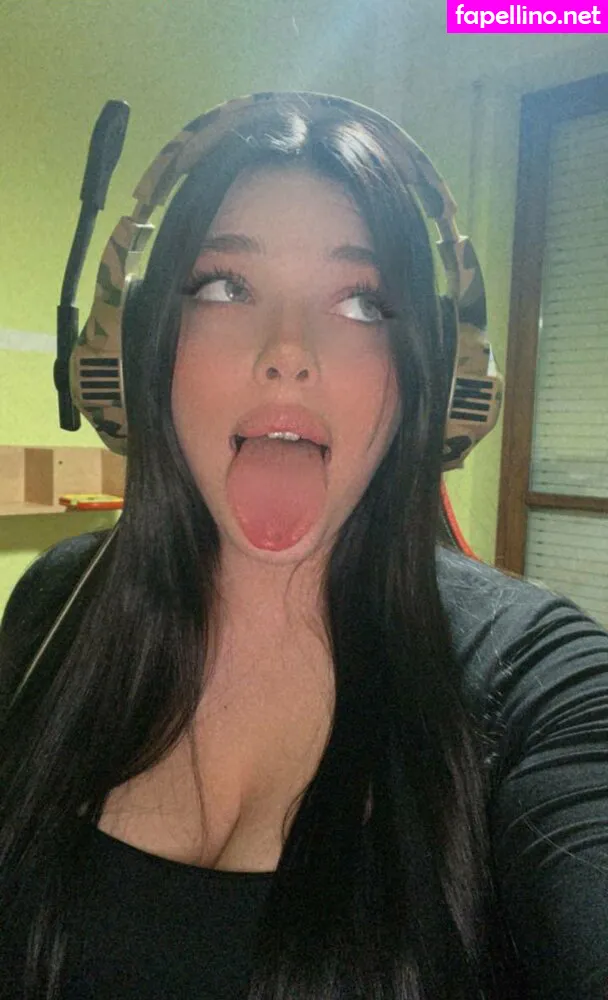 emily-white, emily.white38, emilywhitemusic Nude Leaked OnlyFans Photo #V36G8hzESC