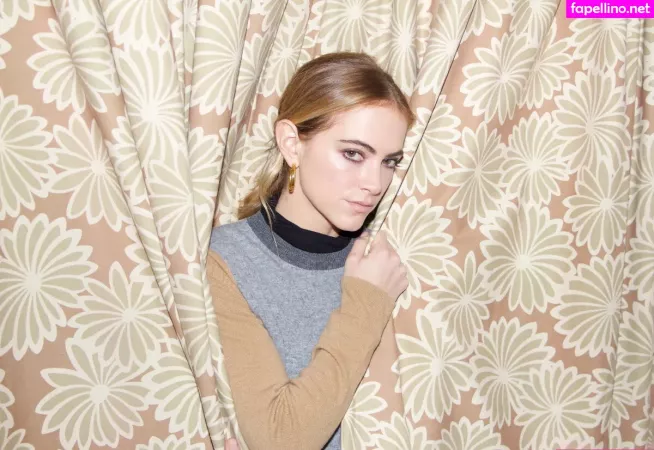 Emily Wickersham OnlyFans Thumbnail #AxNhEGdERi