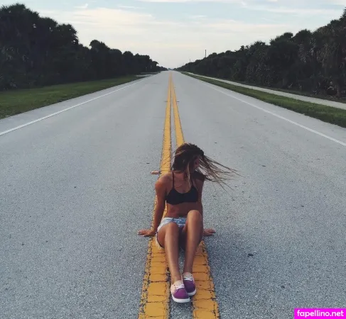 Emily Zeck OnlyFans Thumbnail #Pag3U3GXG7