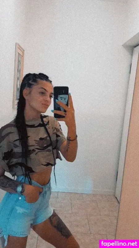 Emily991 OnlyFans Thumbnail #yY1JwwjU9u