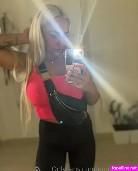 Emilybandini OnlyFans Thumbnail #Zw6TguaZM1