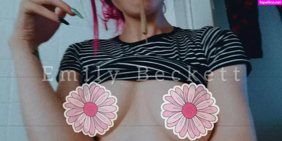 Emilybee9 OnlyFans Thumbnail #ShNY5vBCZR