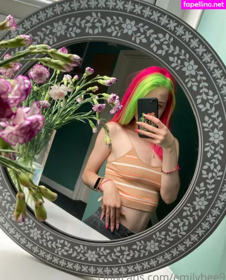 Emilybee9 OnlyFans Thumbnail #xpibcdRG4A