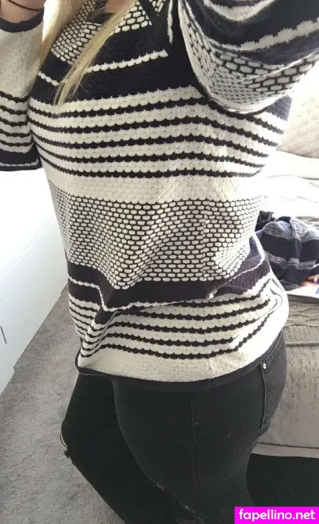 Emilybeer OnlyFans Thumbnail #i3pVSAehcf