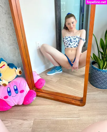 Emilybelmontt OnlyFans Thumbnail #7w7PLas1Et