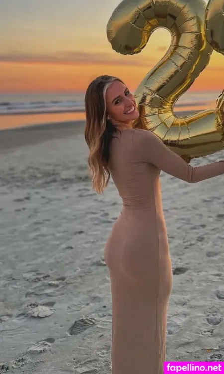 Emilyc22 OnlyFans Thumbnail #8CbkzsBKWM