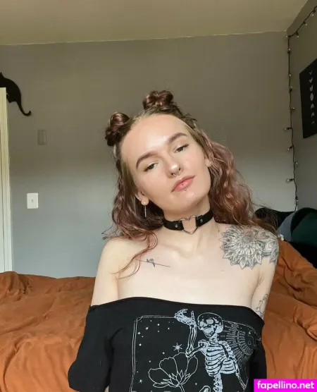 Emilycici3 OnlyFans Thumbnail #cEYu48zrBv