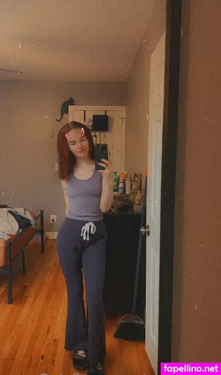 Emilycici3 OnlyFans Thumbnail #hV8NwD7a96