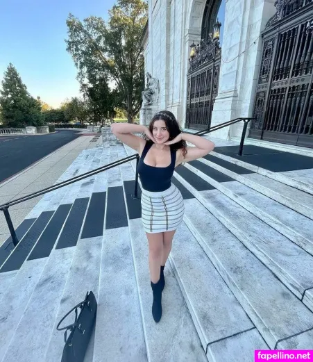 Emilycocea OnlyFans Thumbnail #3Kro2fXrJ8