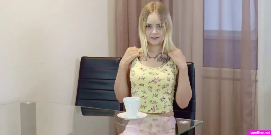 Emilycutie photo