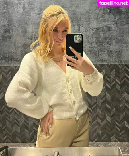 Emilycutie1 OnlyFans Thumbnail #j3gUUPZPri